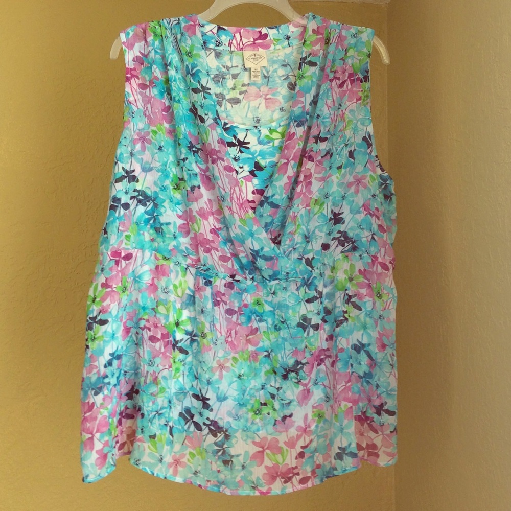 St. John’s Bay 3X Sleeveless Top w/Beautiful Print